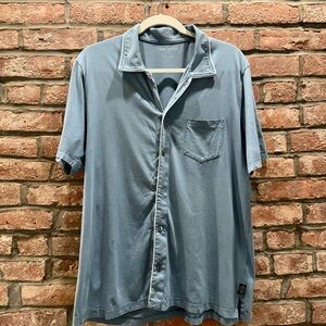 Todd Snyder “MADE IN LA” button down in Oil Blue